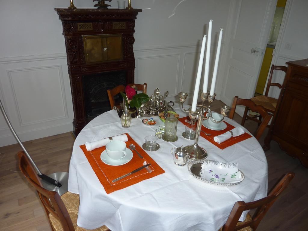 Maison Romantique Bed & Breakfast Льо-Перо-Сюр-Марн Екстериор снимка