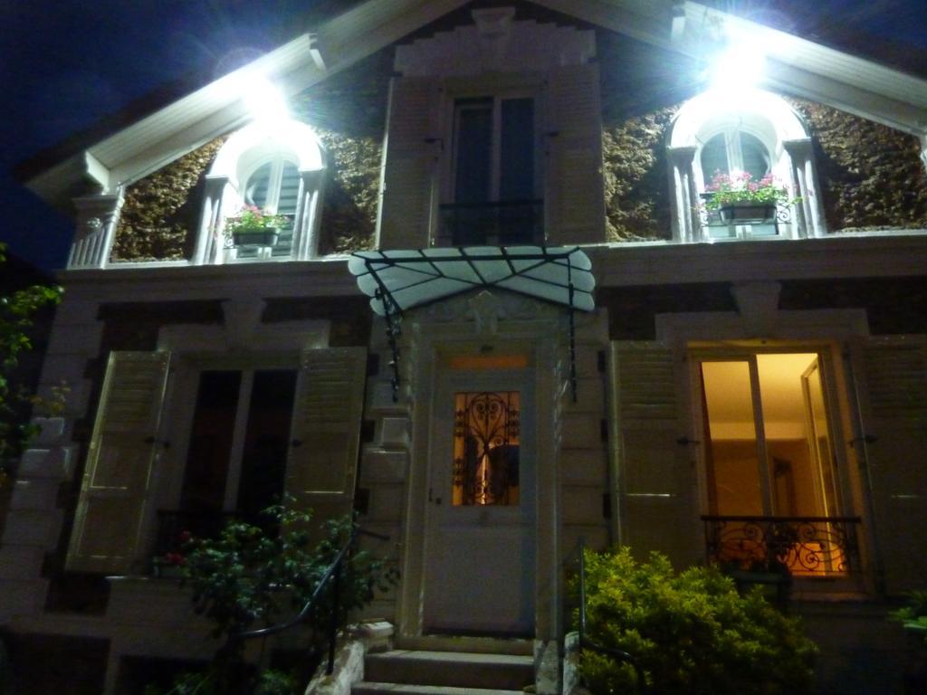 Maison Romantique Bed & Breakfast Льо-Перо-Сюр-Марн Екстериор снимка