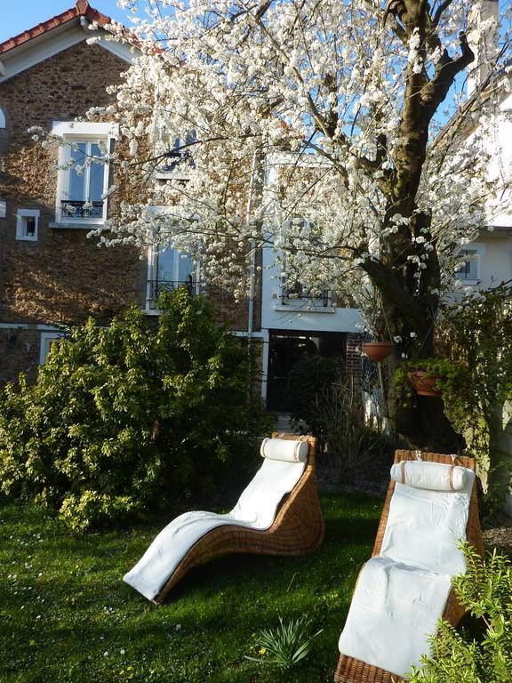 Maison Romantique Bed & Breakfast Льо-Перо-Сюр-Марн Екстериор снимка